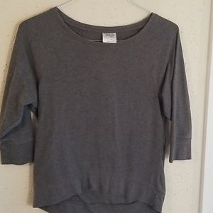 Gray 3/4 sleeve shirt